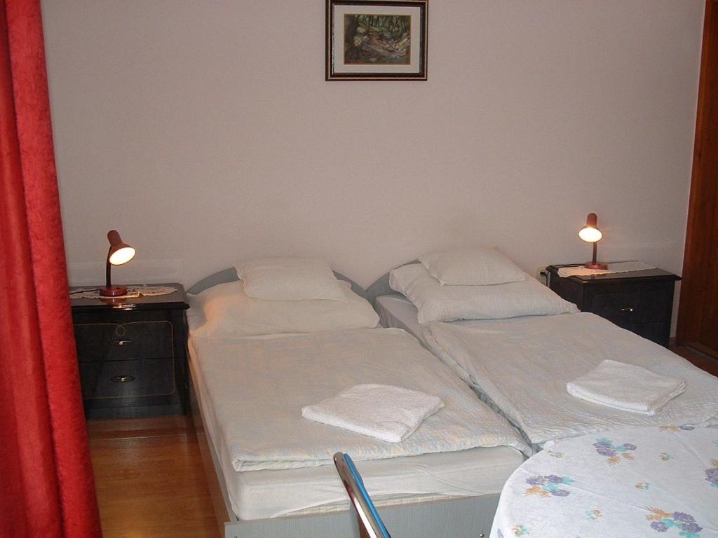 Apartmanhaz Cedrus 8 Zalakaros Rum bild
