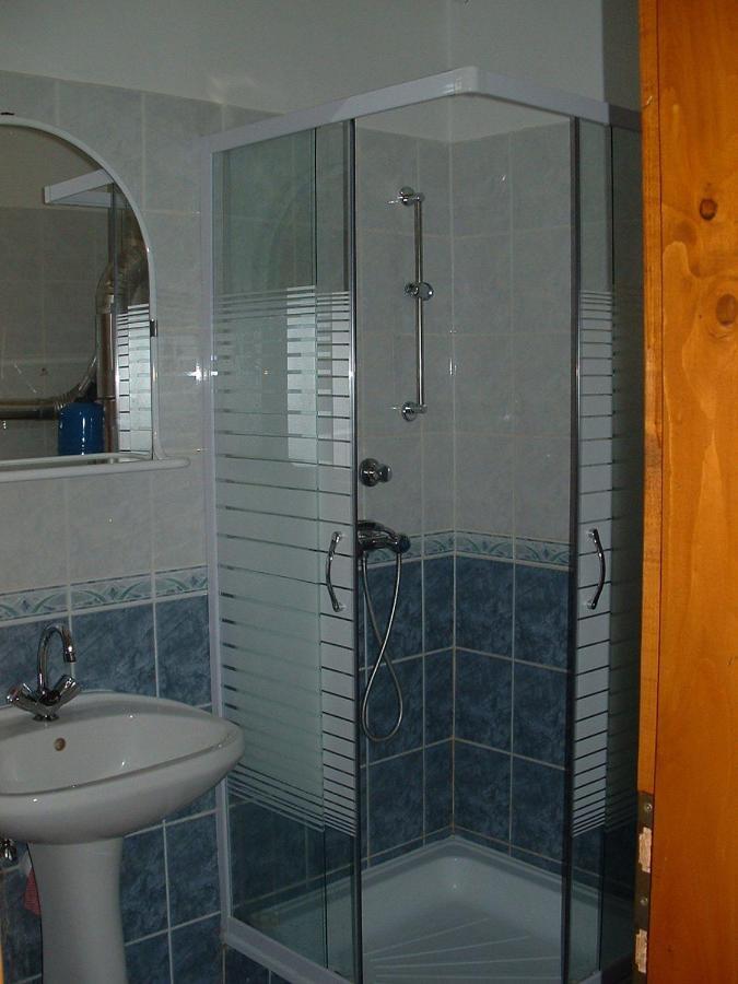 Apartmanhaz Cedrus 8 Zalakaros Rum bild