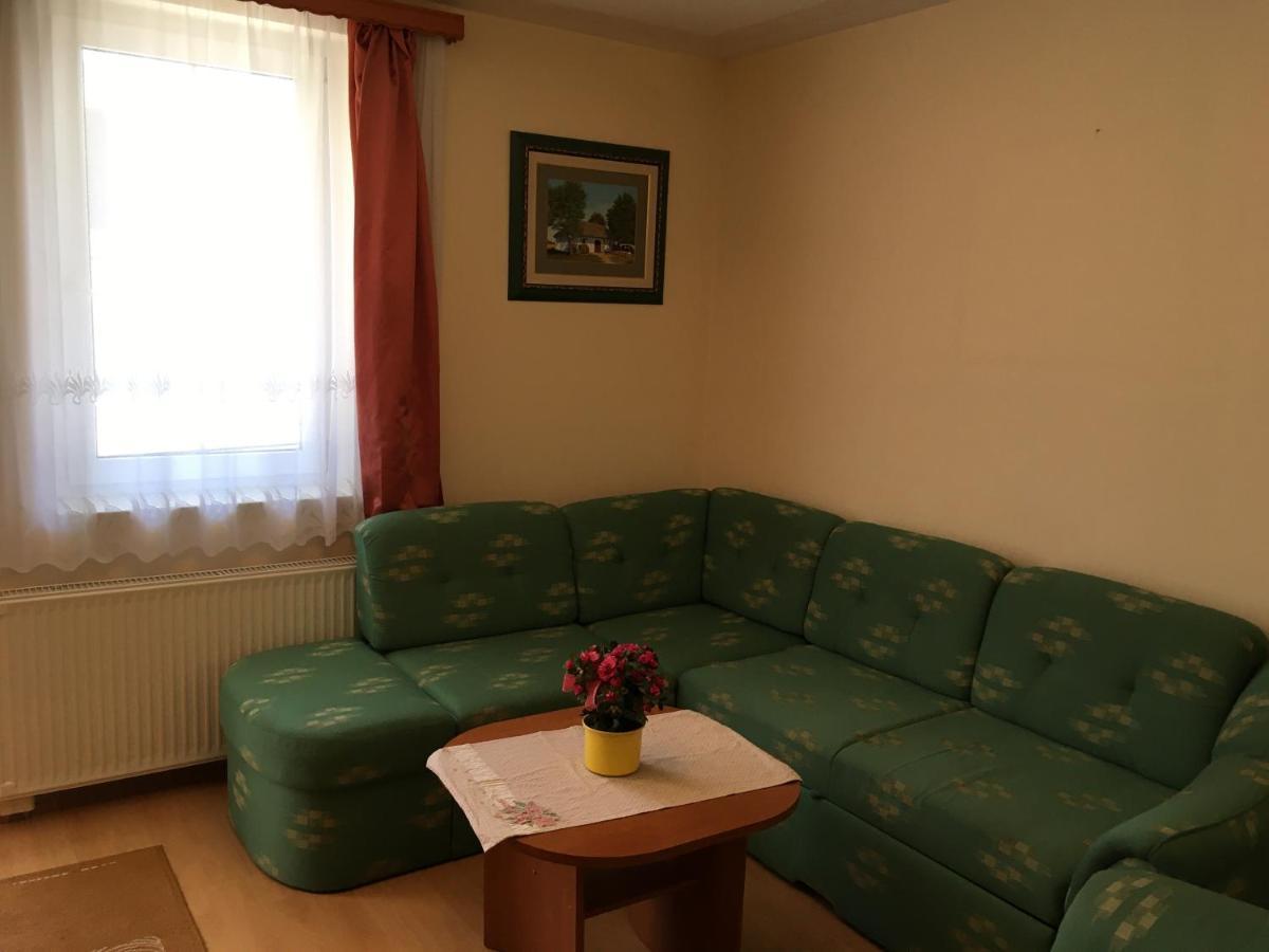 Apartmanhaz Cedrus 8 Zalakaros Exteriör bild